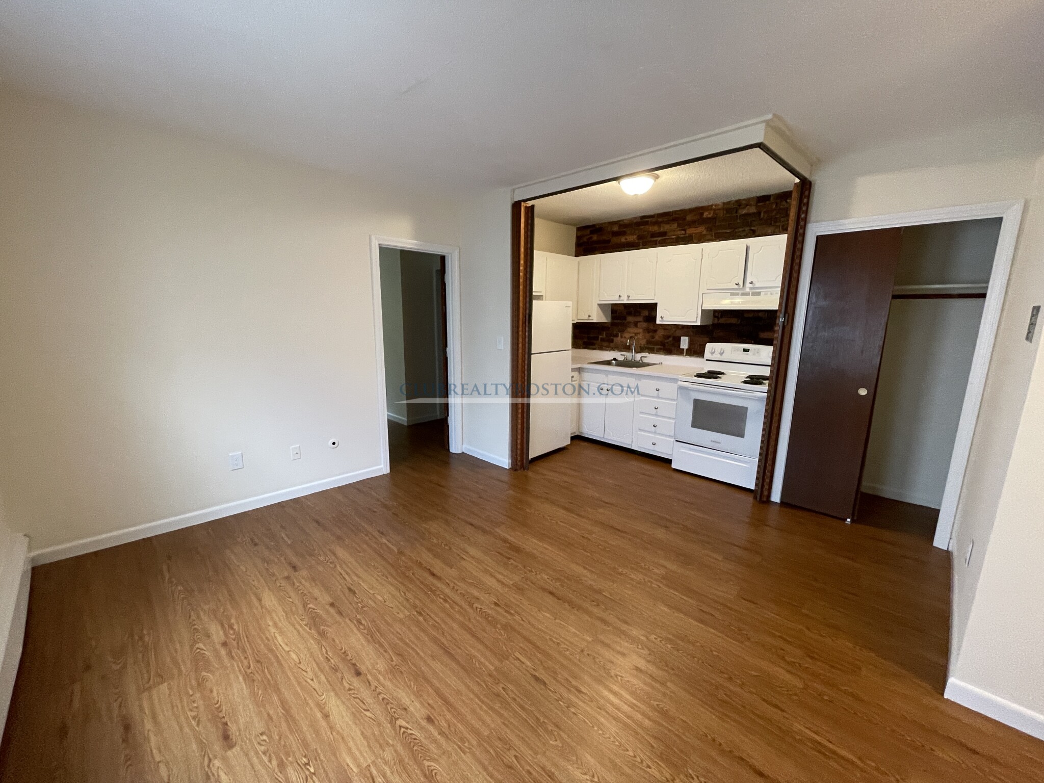 74 South Huntington Ave, Jamaica Plain