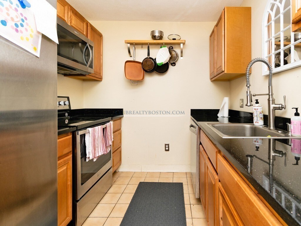 276 Chestnut Hill Ave, Brighton