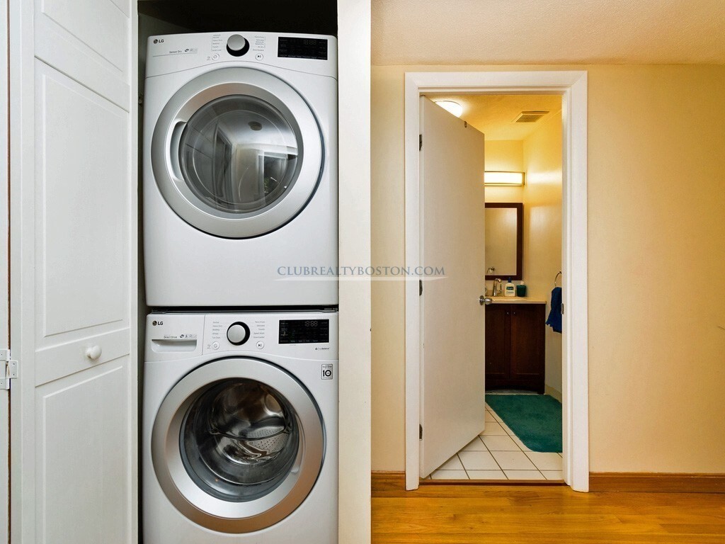 276 Chestnut Hill Ave, Brighton