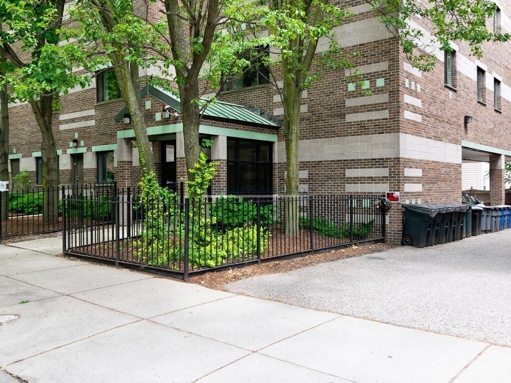 276 Chestnut Hill Ave, Brighton