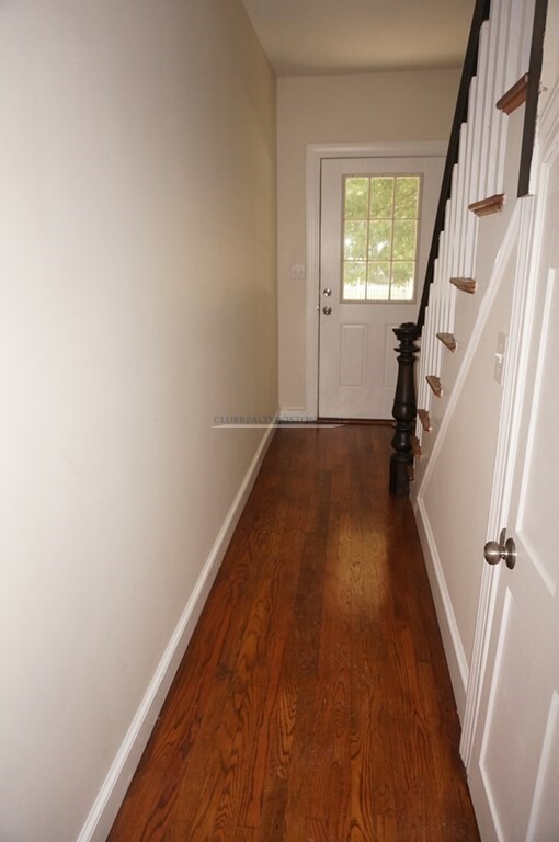 50 East Plain Rd, Wayland