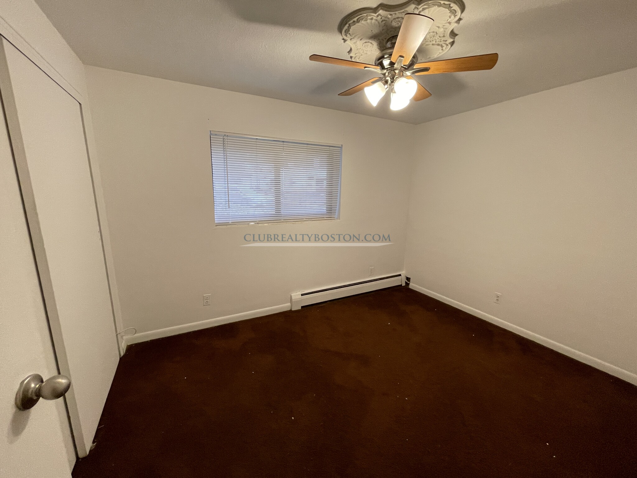 530 Washington St, Oak Square