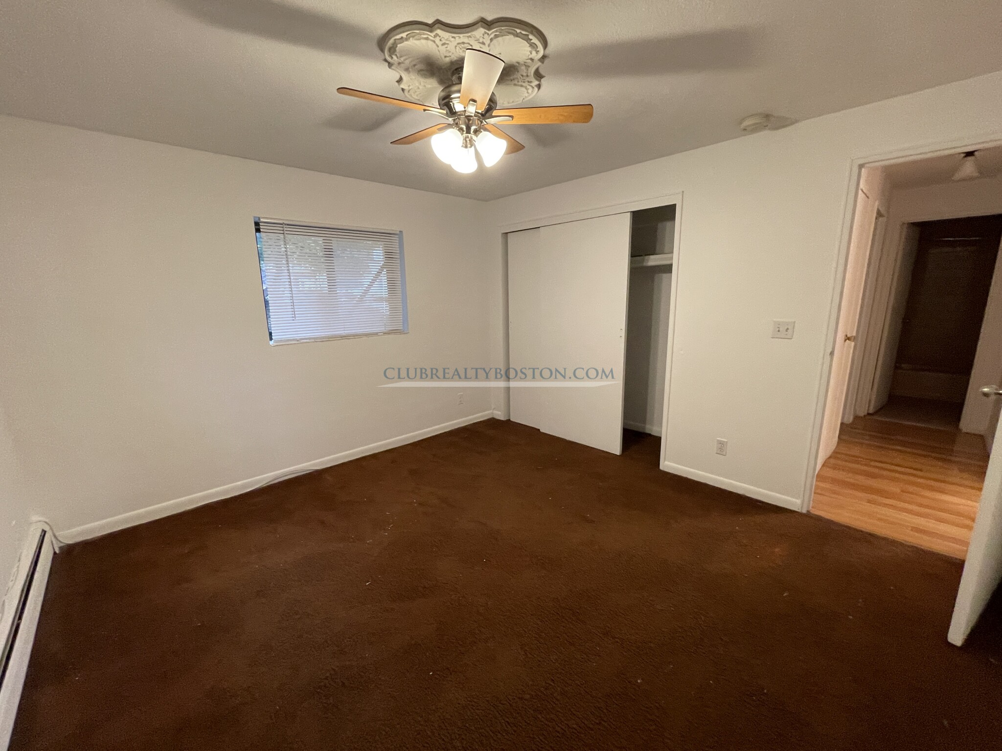 530 Washington St, Oak Square