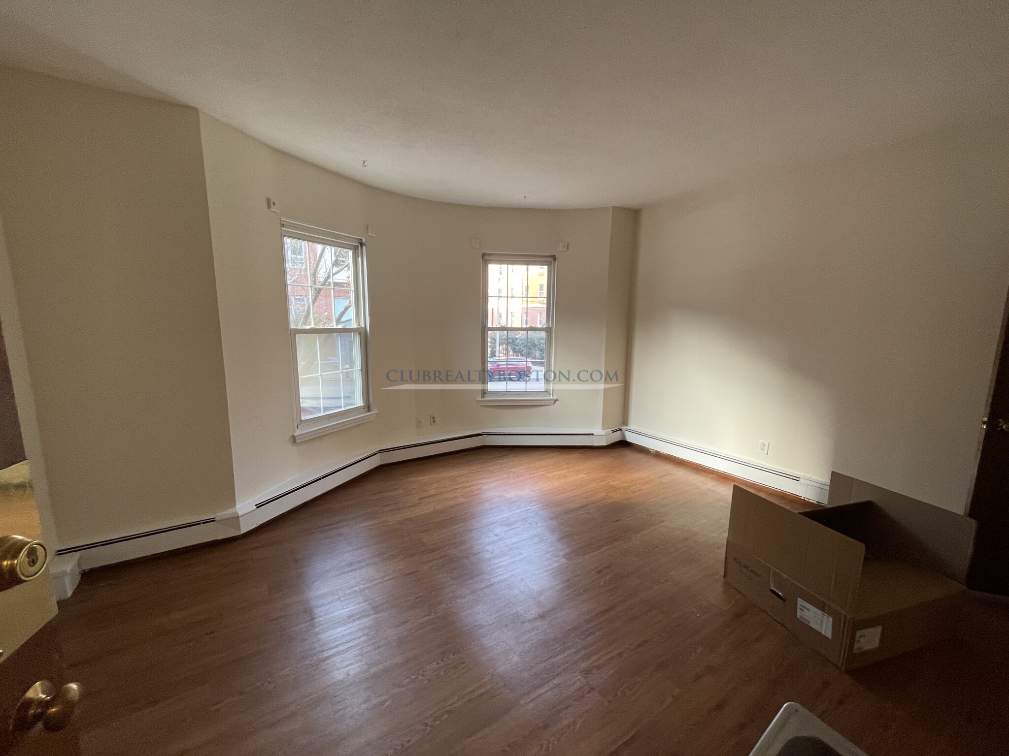 82 South Huntington Ave, Jamaica Plain