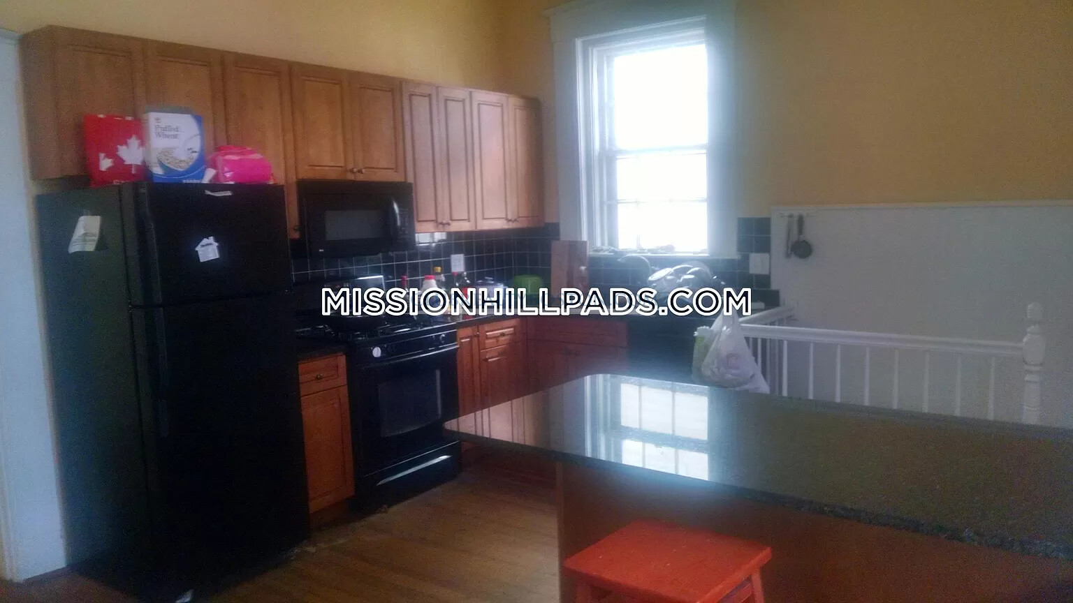 139 Hillside St, Mission Hill