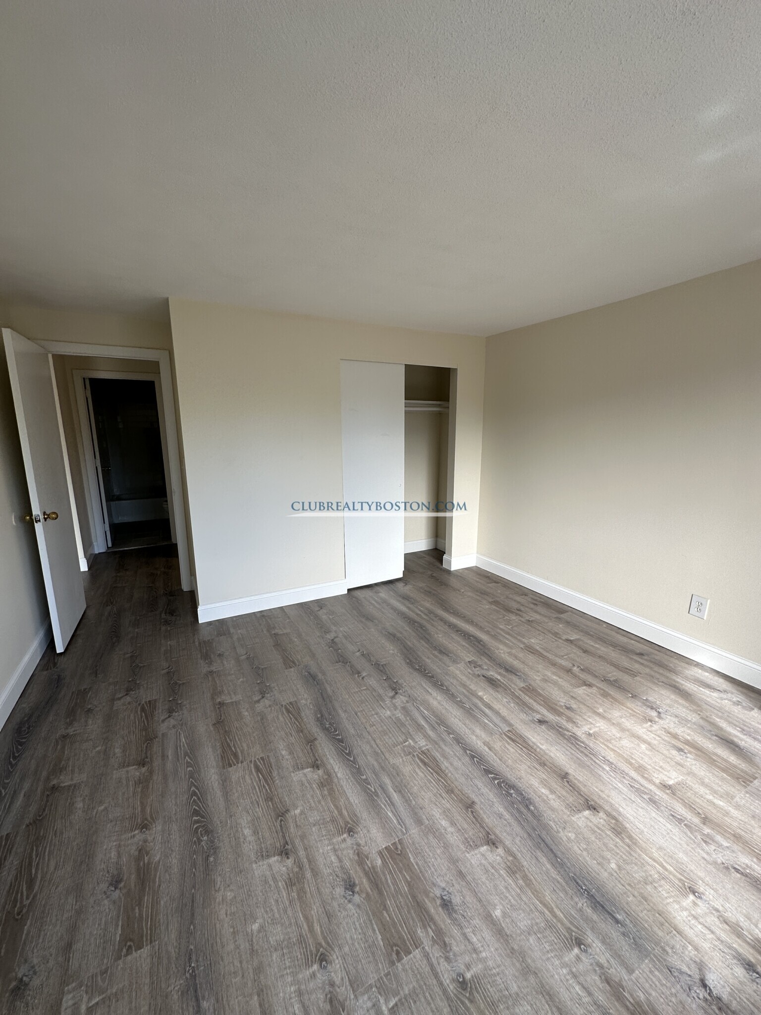 245 Main St, East Watertown