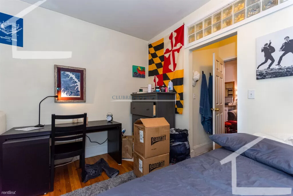 54 Egmont, Brookfield