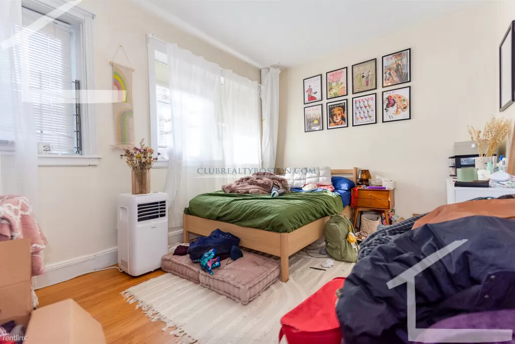 54 Egmont, Brookfield