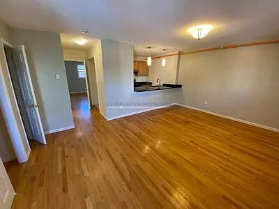 520 Main St, Banks Square