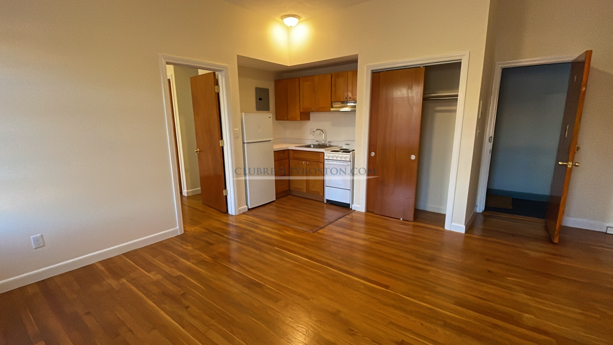 164 North Beacon St, Brighton