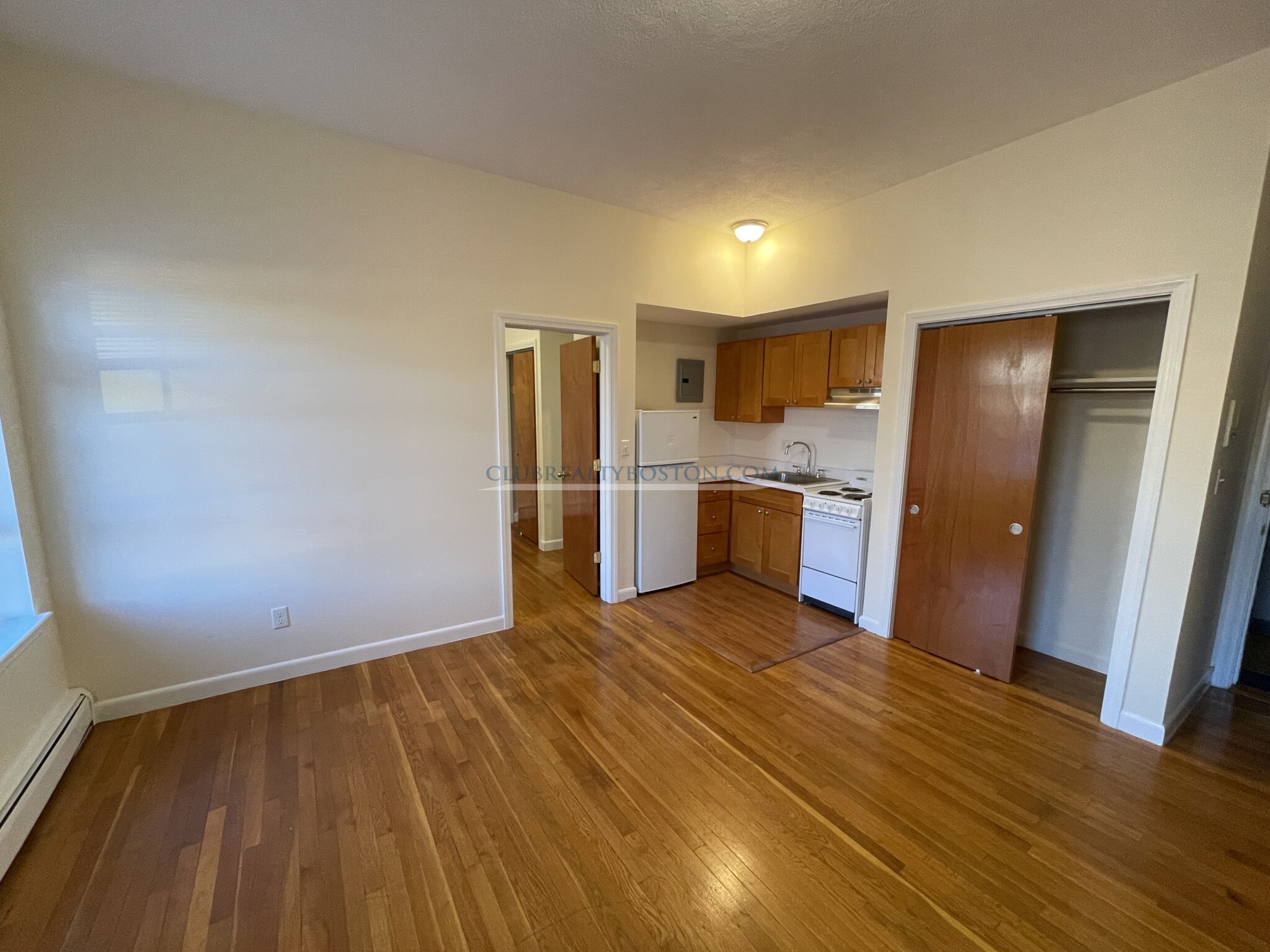 164 North Beacon St, Brighton