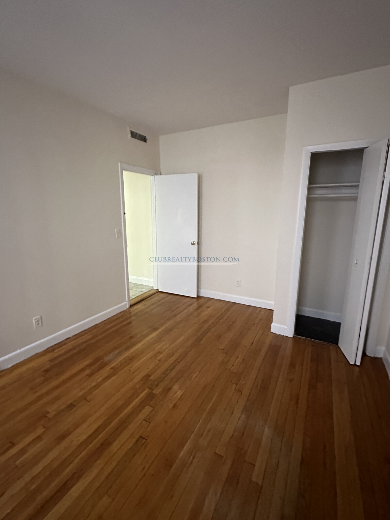 1133 Commonwealth Ave, Allston