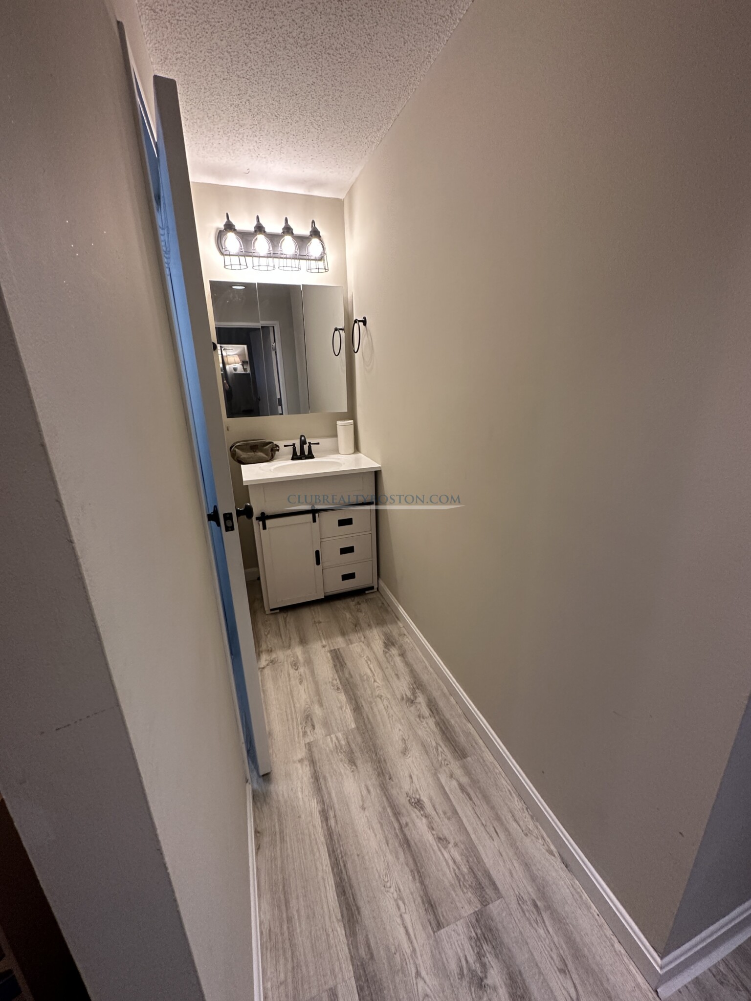 133 Commander Shea Blvd, Marina Bay