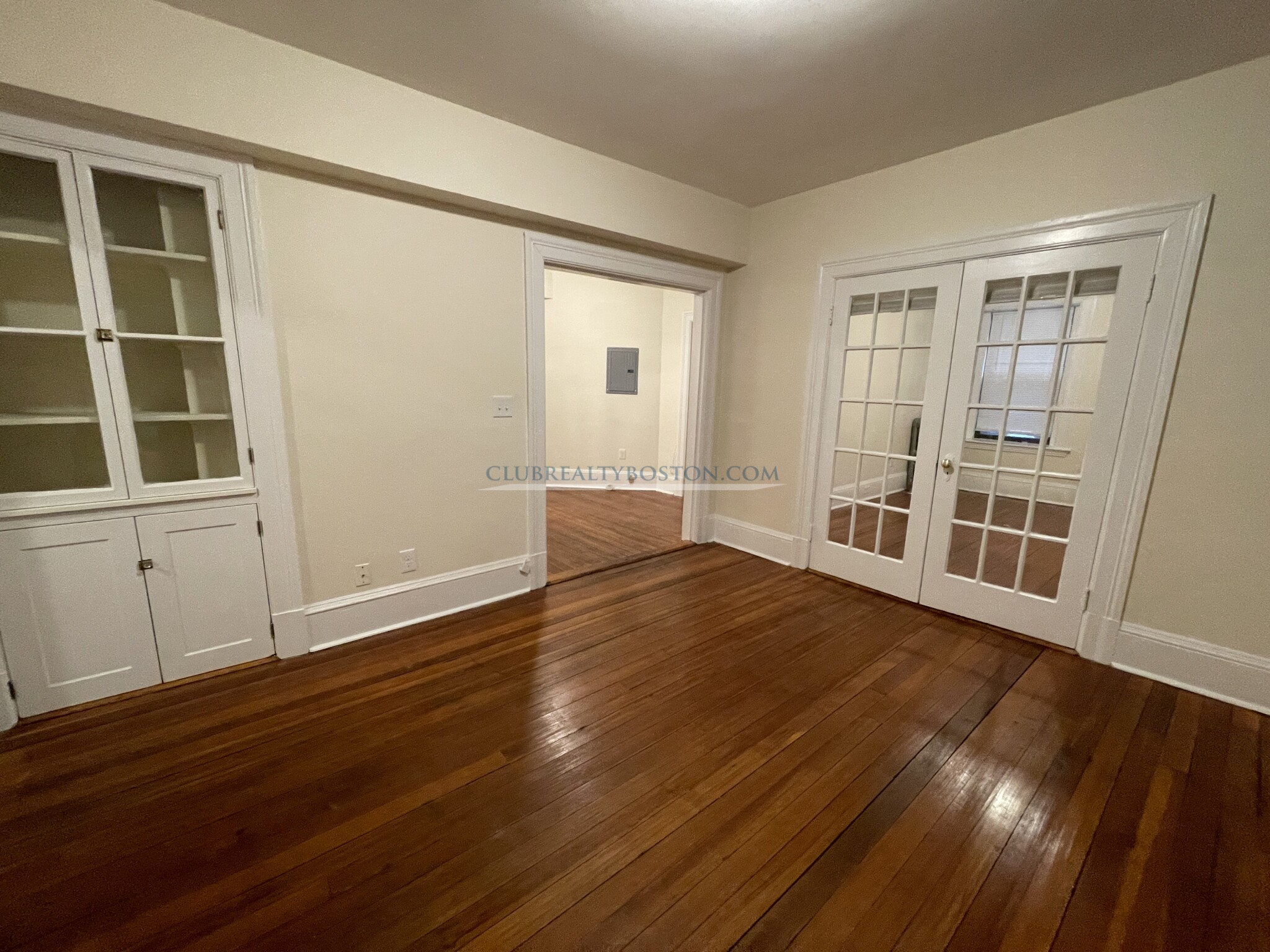 885 Massachusetts Ave, Harvard Square