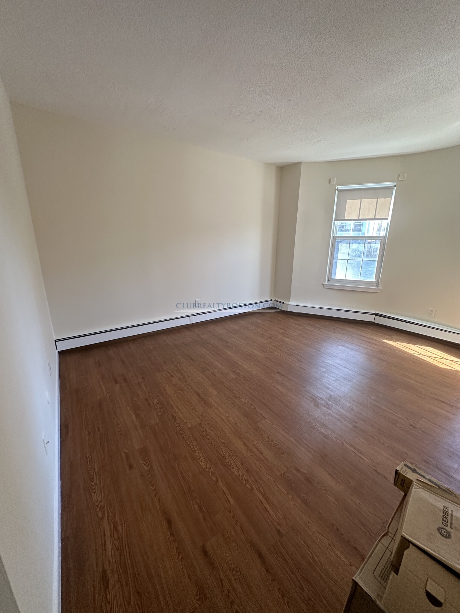 74 South Hintington, Mission Hill