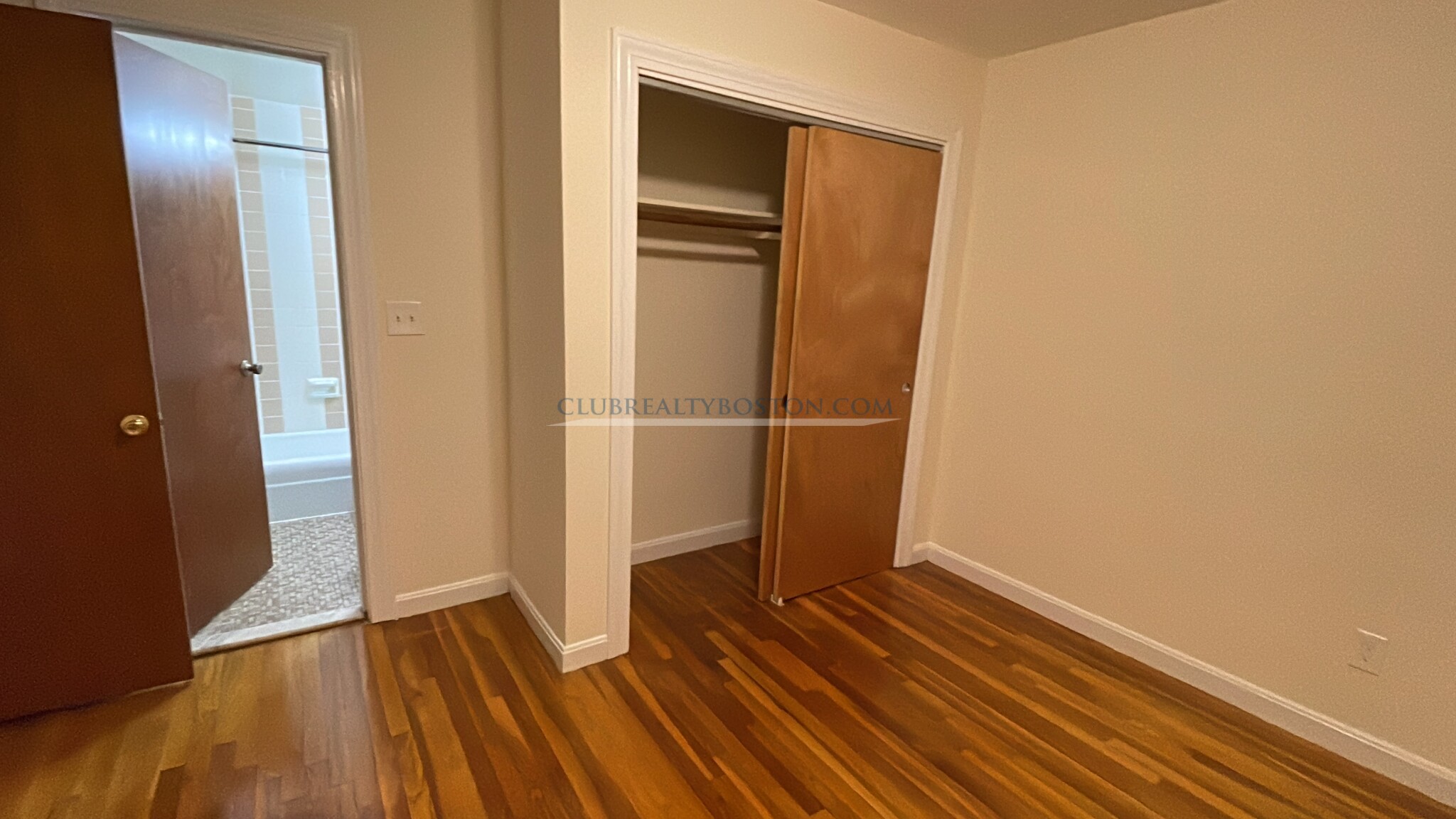 180 North Beacon St, Brighton