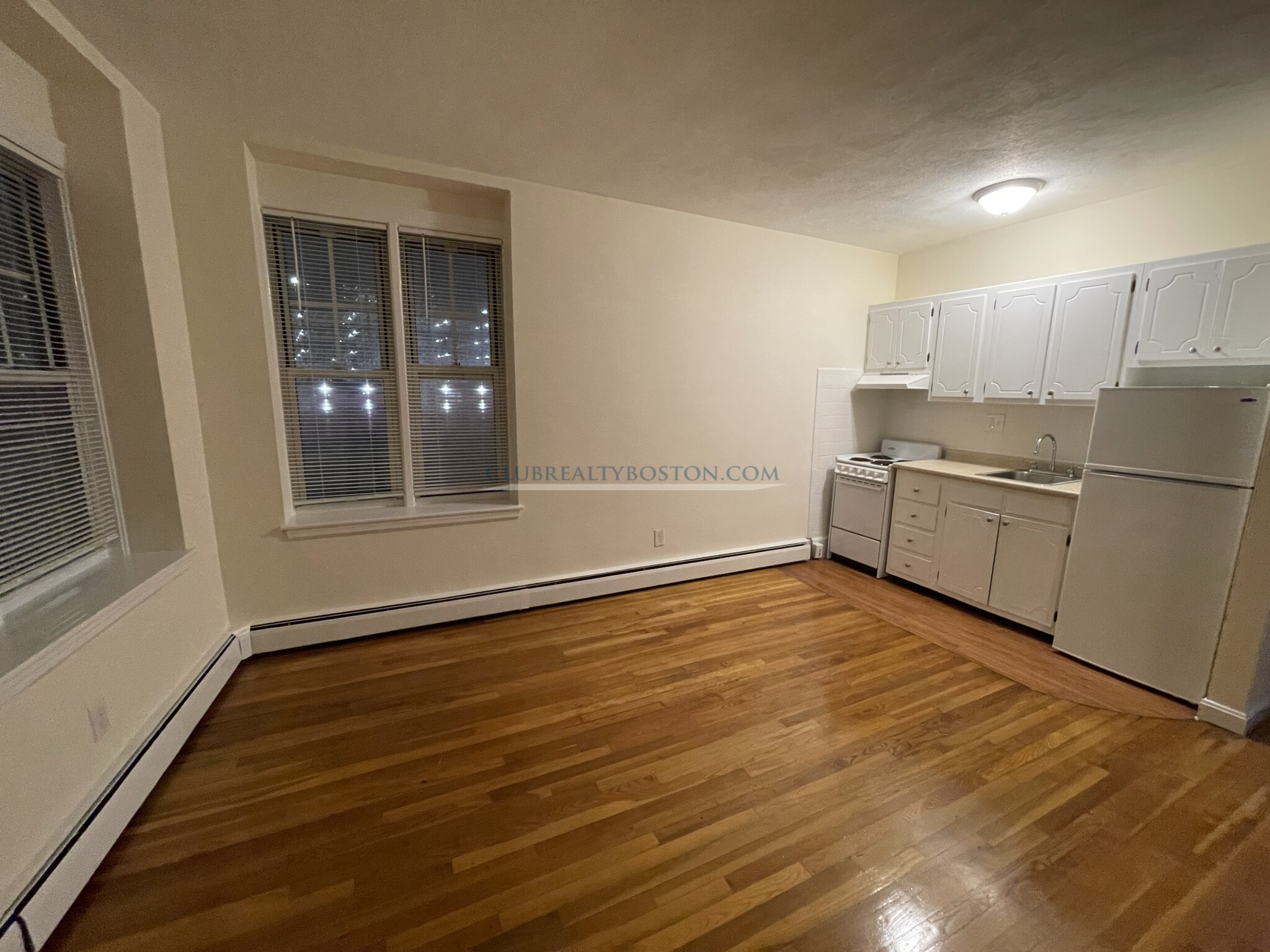 180 North Beacon St, Brighton