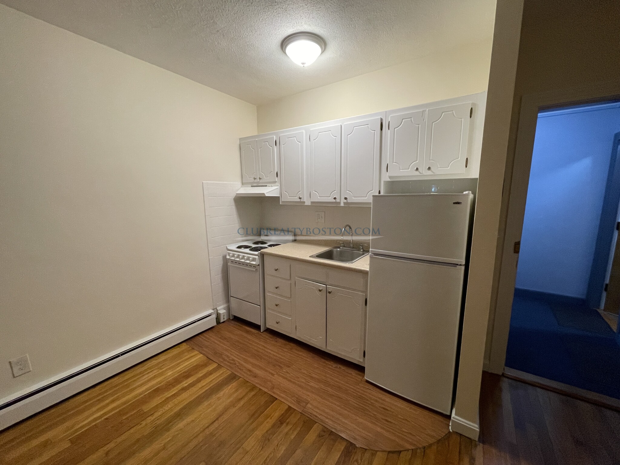 180 North Beacon St, Brighton