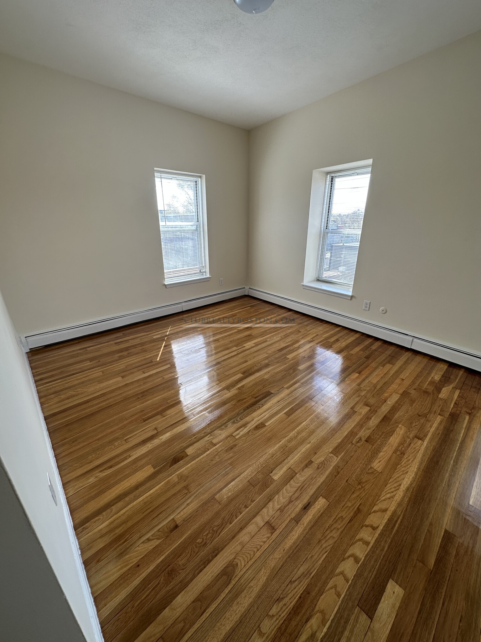 180 North Beacon St, Brighton