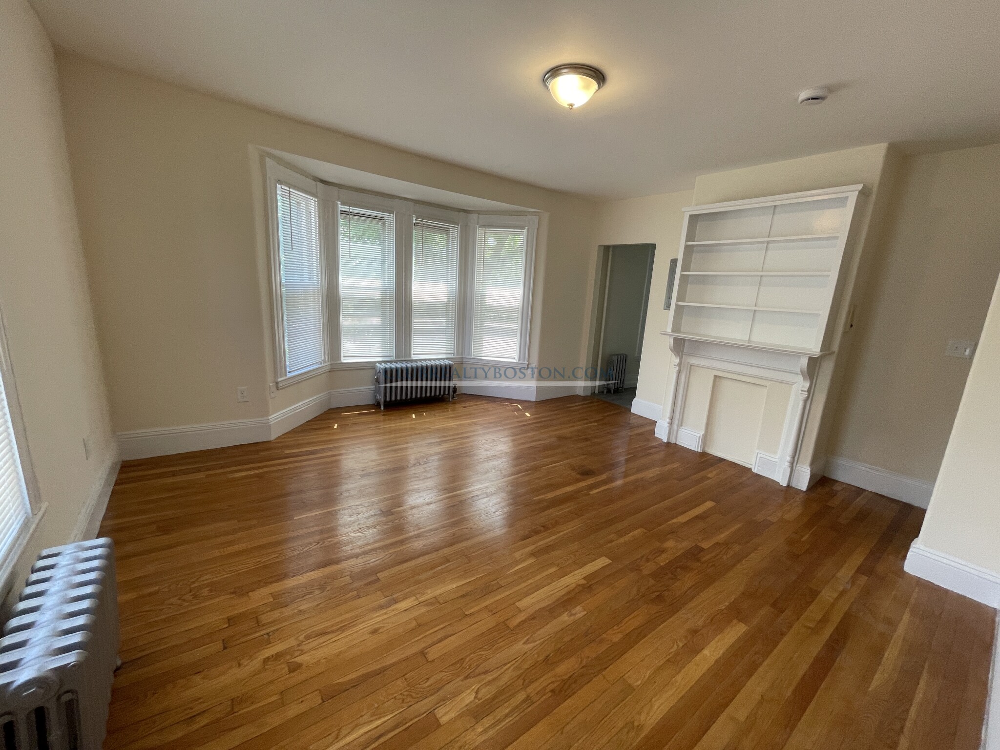 381 Harvard St, Mid-Cambridge