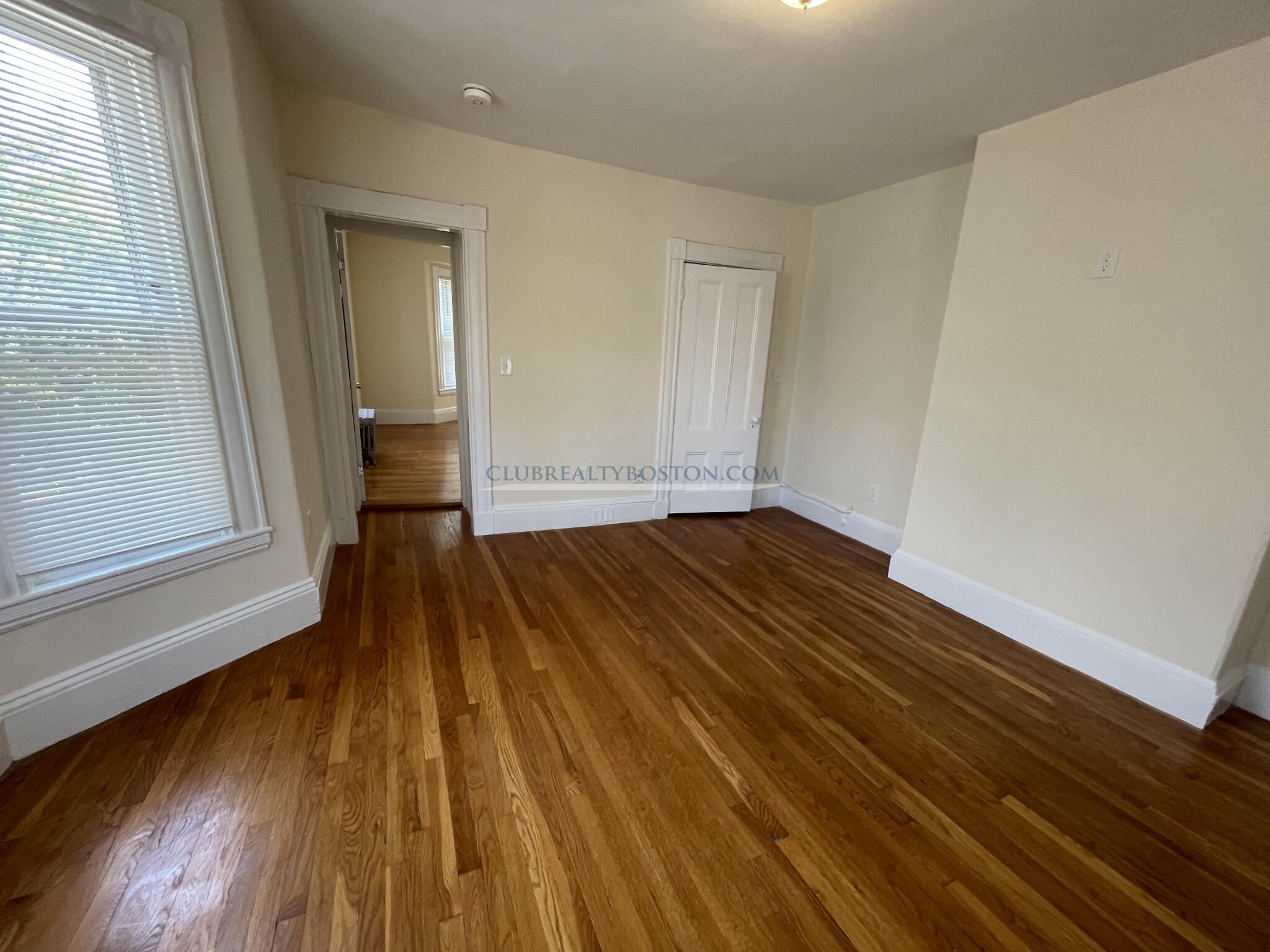 381 Harvard St, Mid-Cambridge