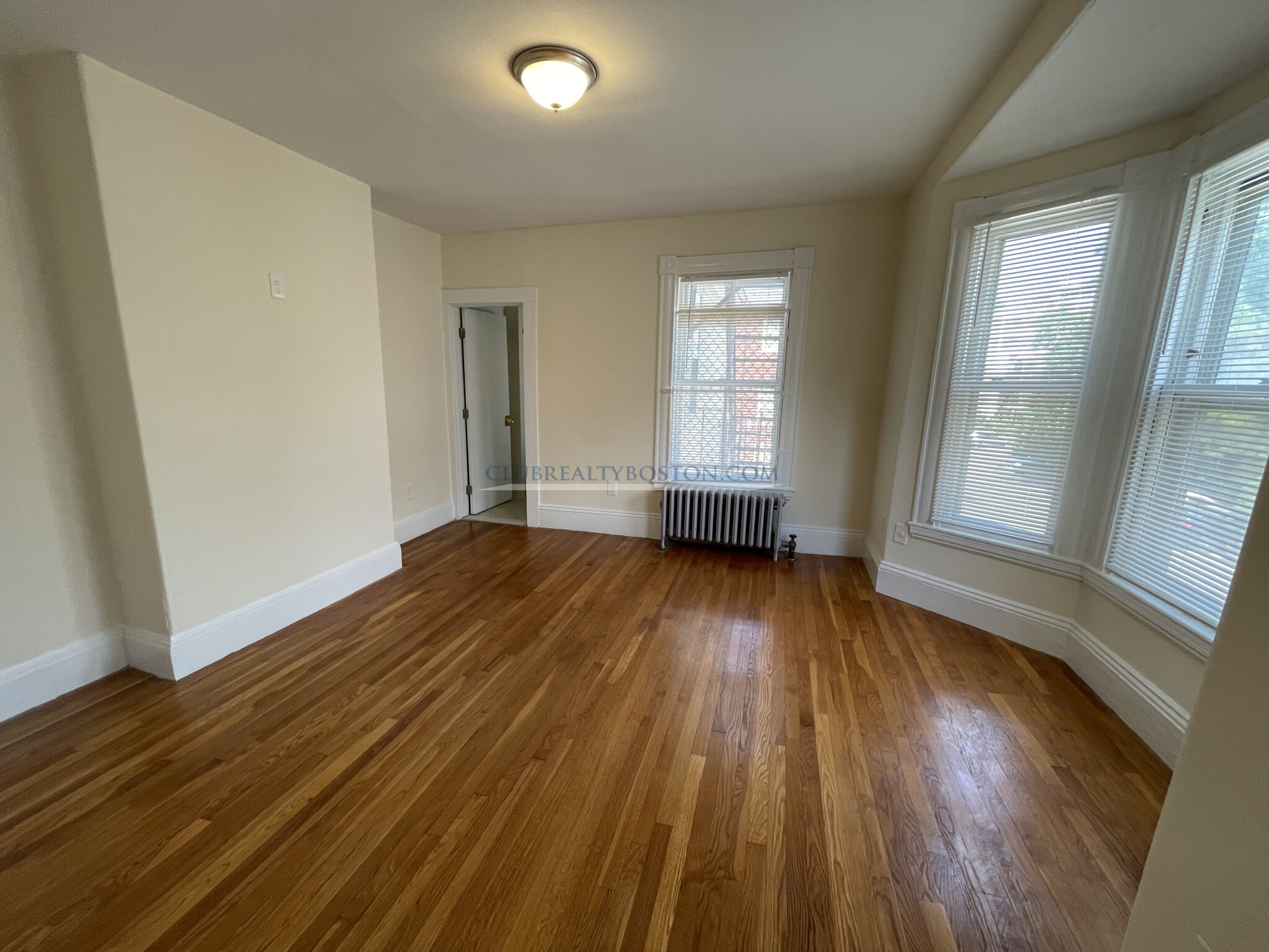 381 Harvard St, Mid-Cambridge