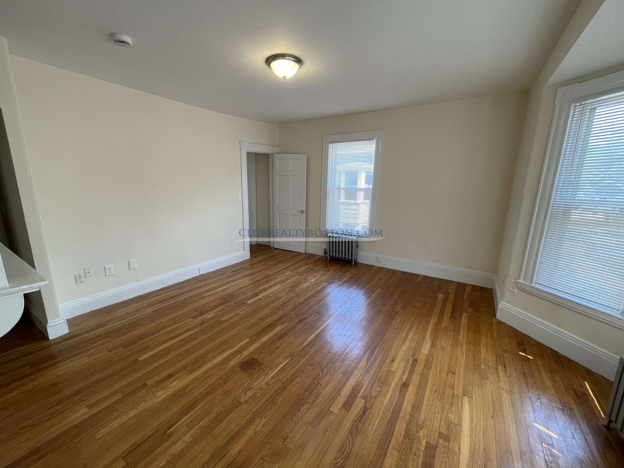 381 Harvard St, Mid-Cambridge