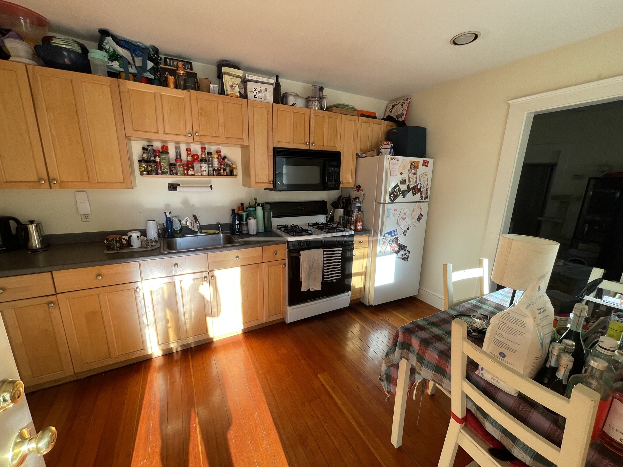 Pictures of  property for rent on Winthrop St., Waltham, MA 02453