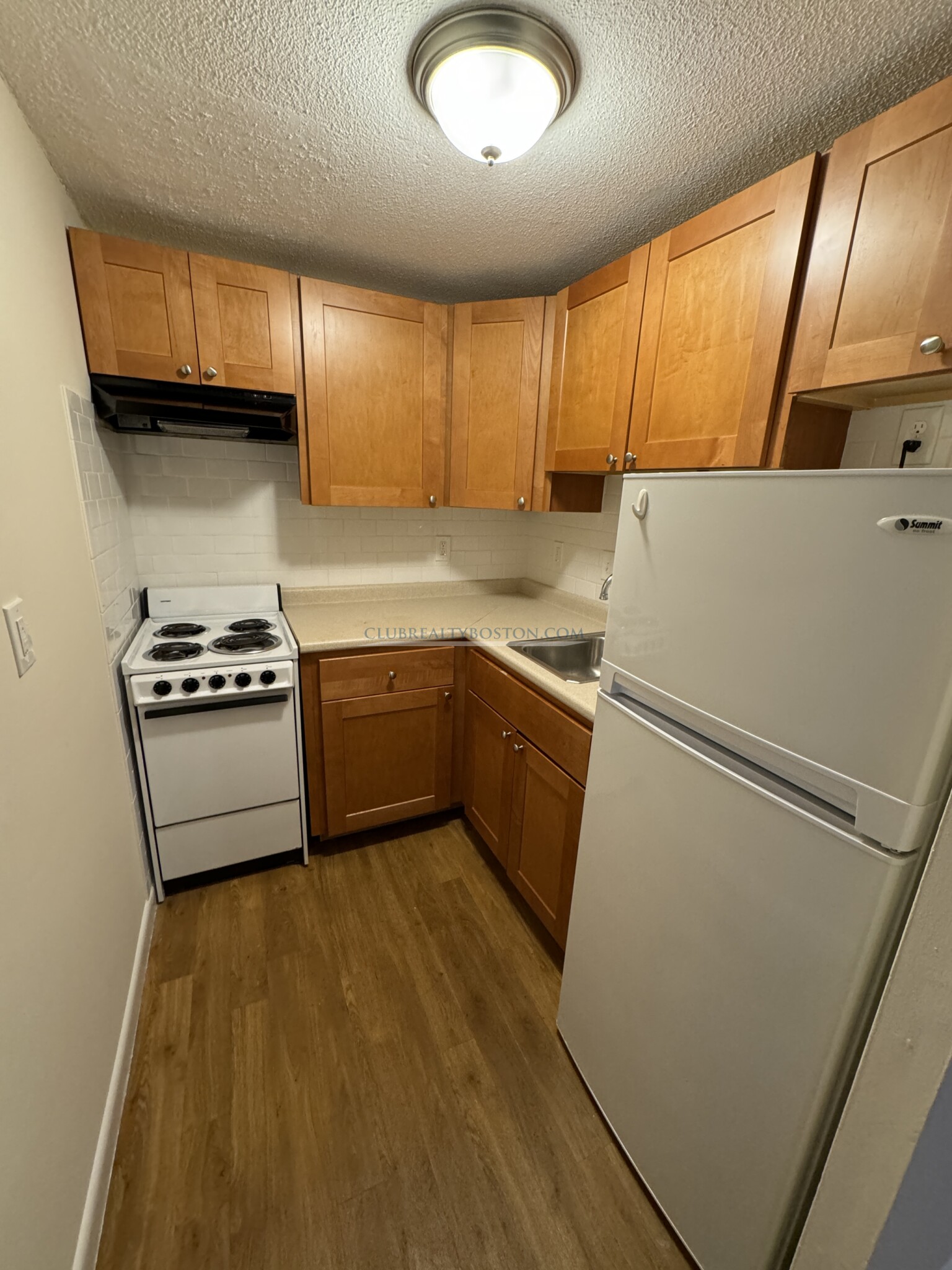 2018 Commonwealth Ave, Brighton