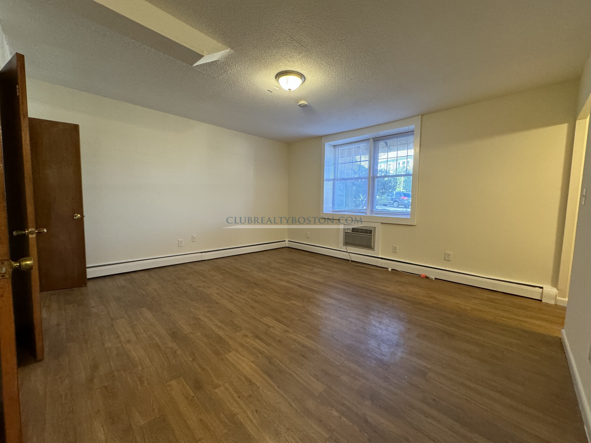 2018 Commonwealth Ave, Brighton