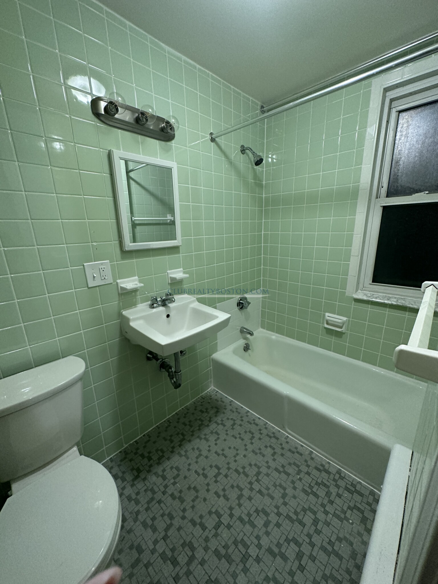 62 South St, Jamaica Plain