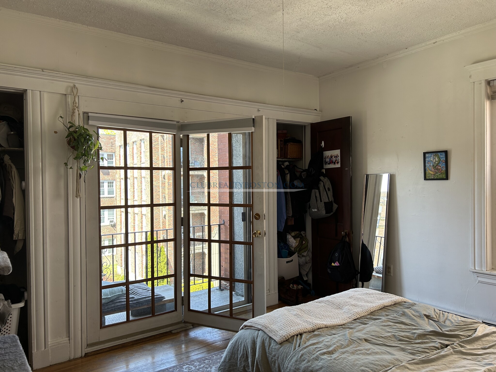 https://ygl-photos.s3.us-west-004.backblazeb2.com/725W68090ef57b89b.jpg