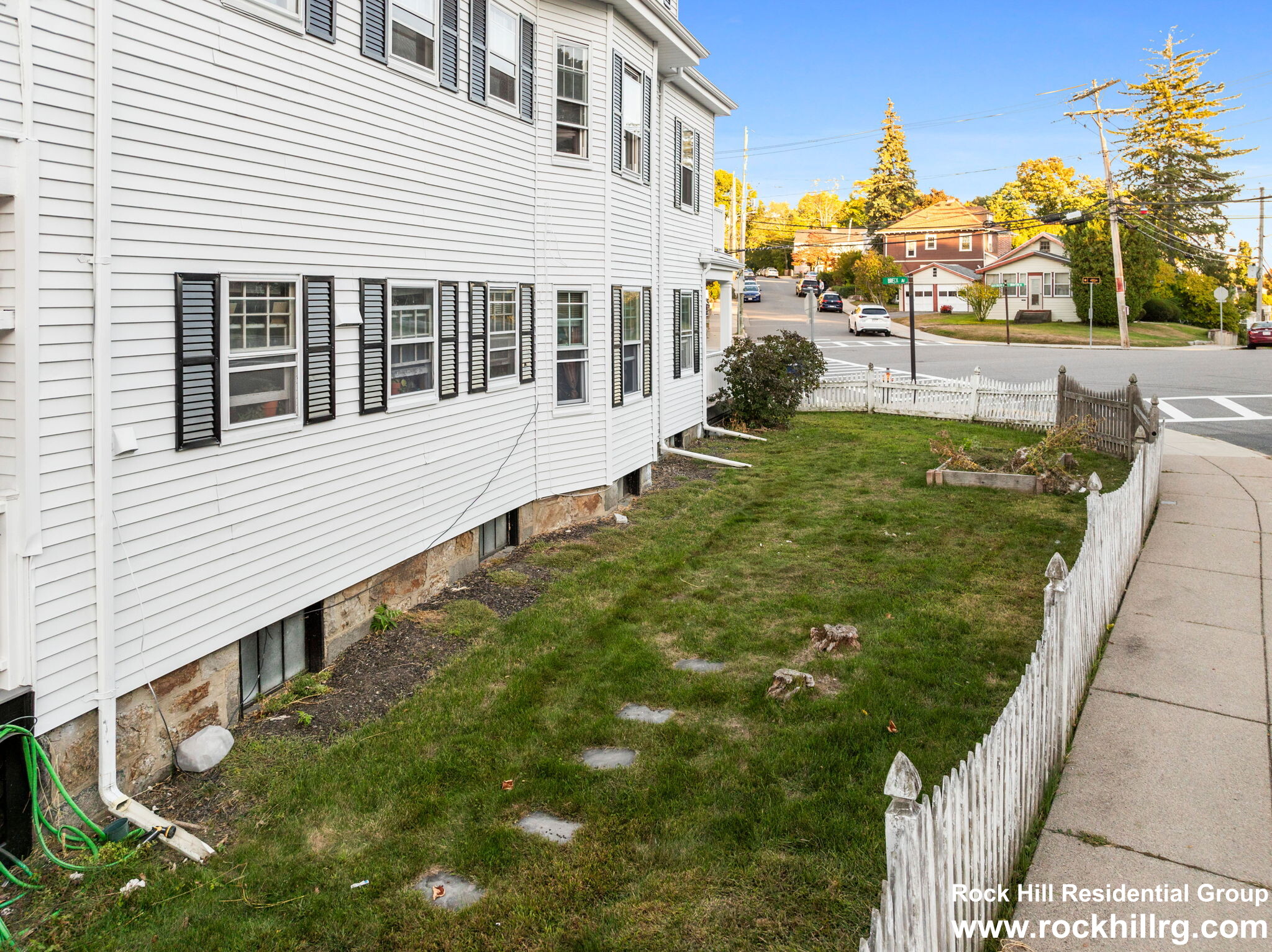 69 Breck Ave, Oak Square