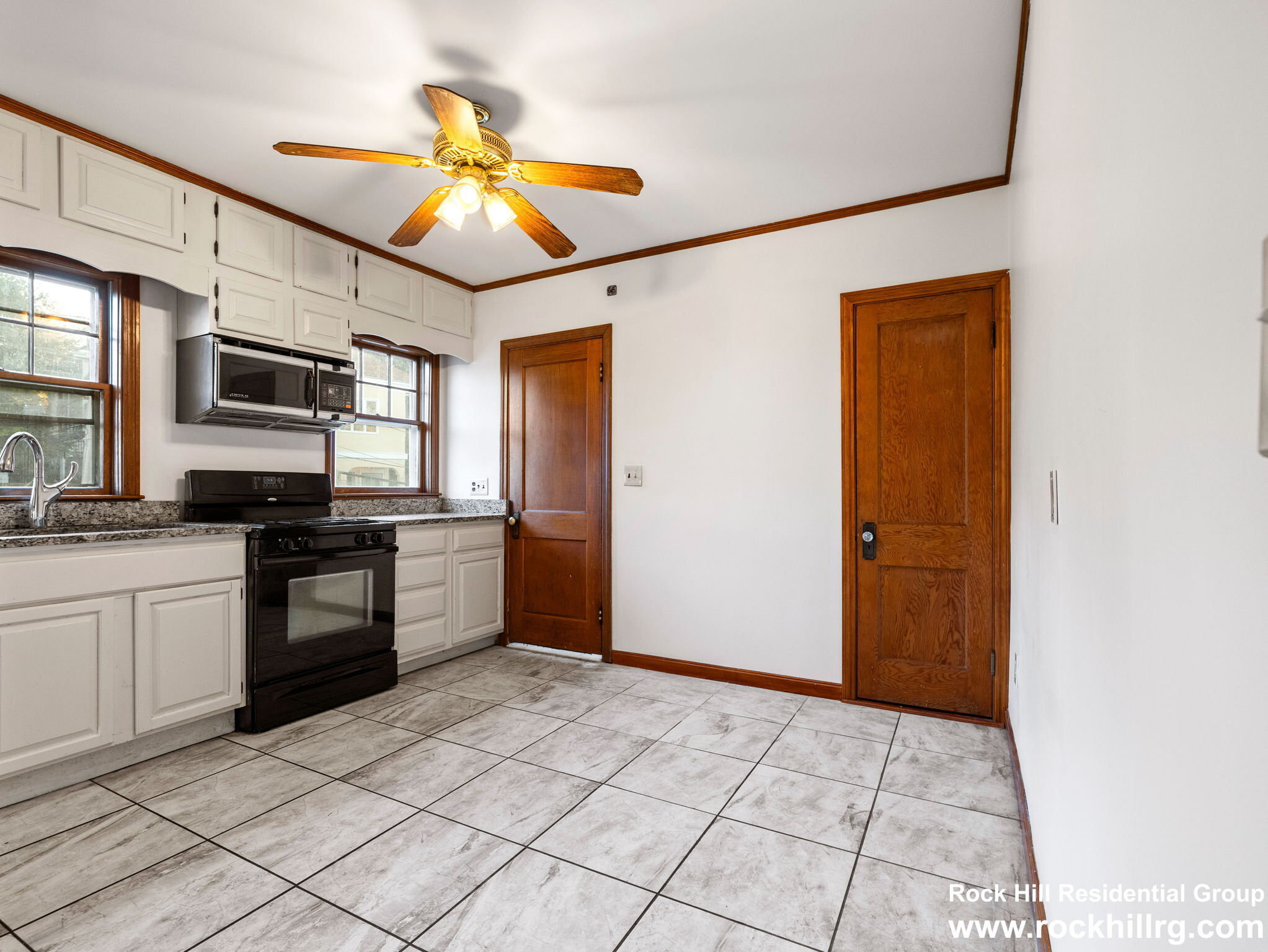 69 Breck Ave, Oak Square