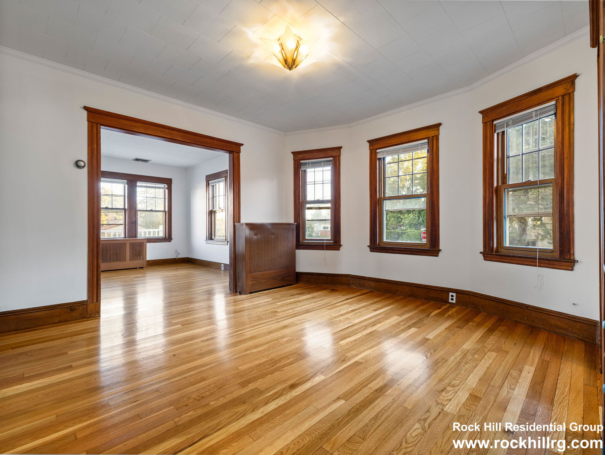 69 Breck Ave, Oak Square