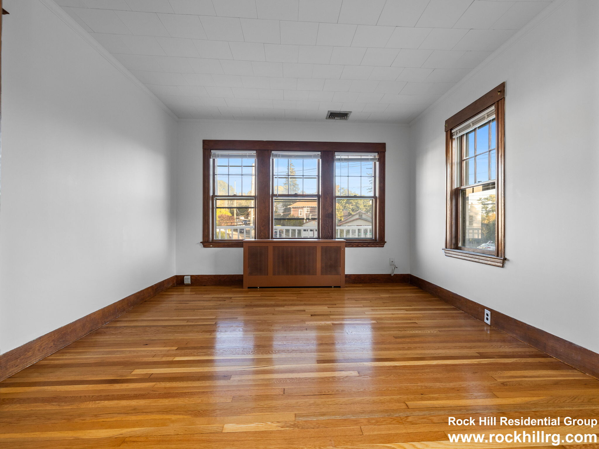 69 Breck Ave, Oak Square