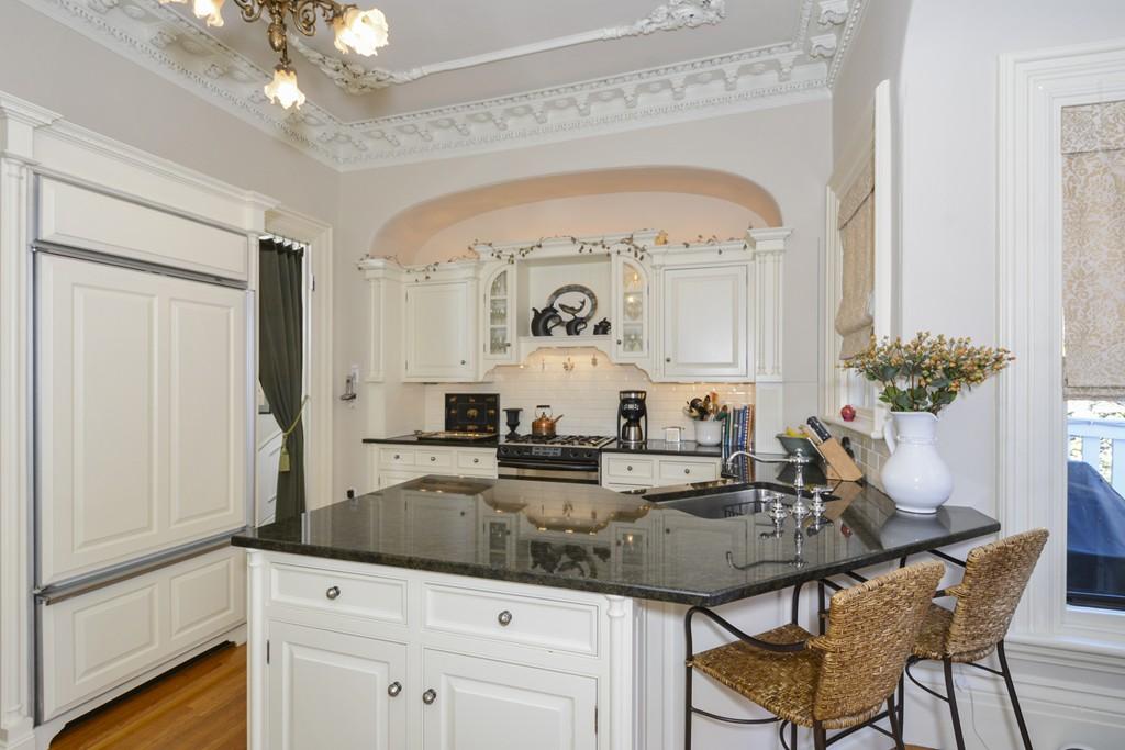 4 bed, 2 bath apartment for rent at 127 West Newton St Unit 1, South End — photo 7 of 17