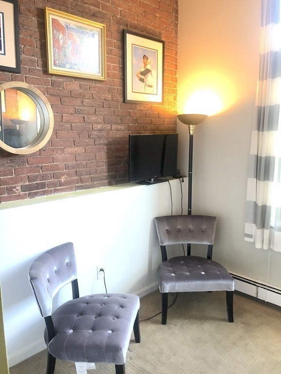 80 Beaumont St, Dorchester