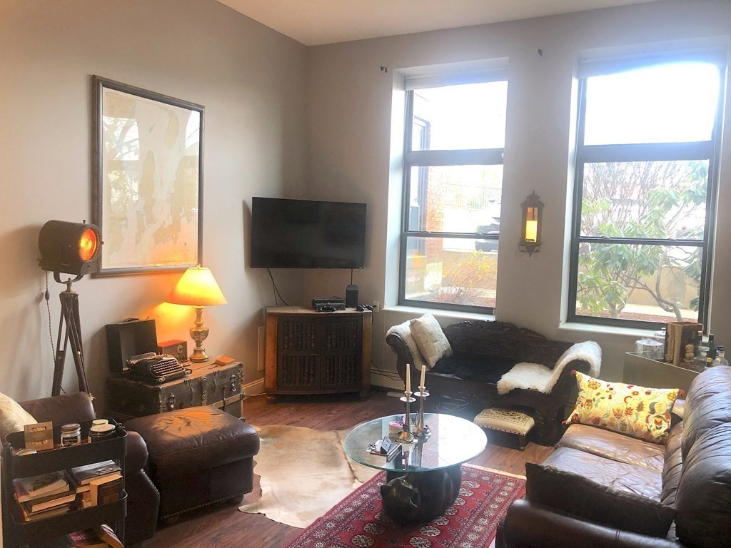 80 Beaumont St, Dorchester