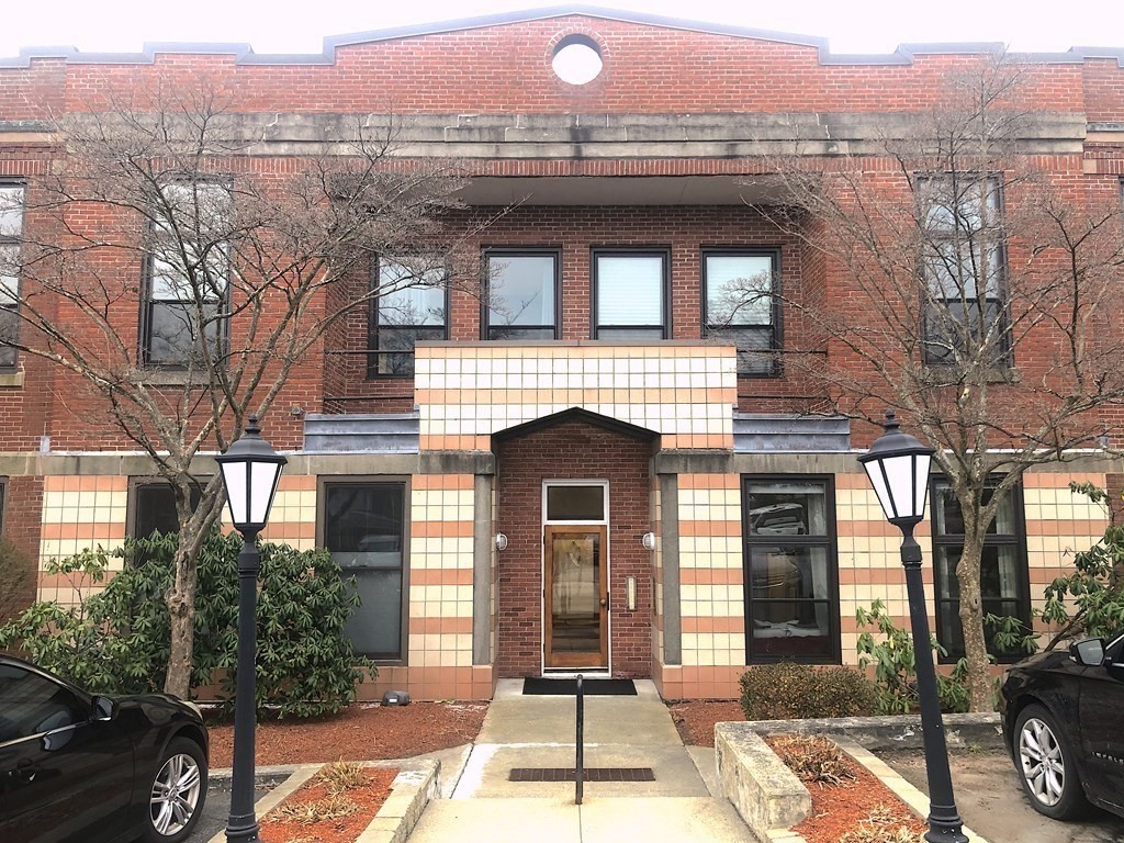 80 Beaumont St, Dorchester