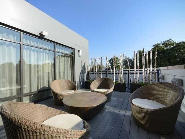 1 Maxwells Grn, Gilman Square