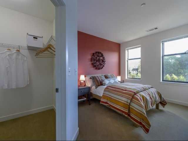 1 Maxwells Grn, Gilman Square