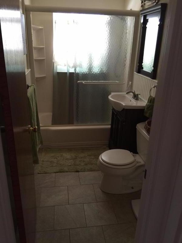 35 Montvale Ave, Woburn