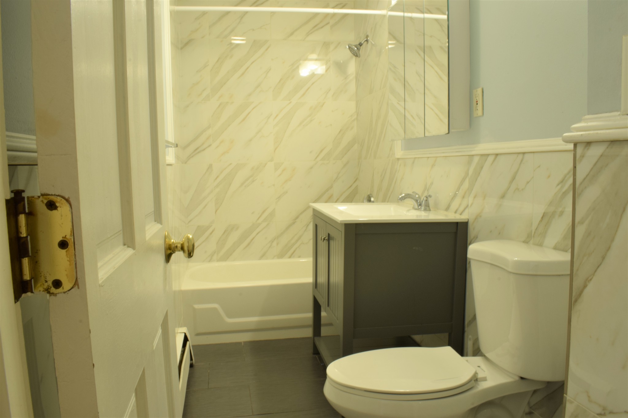 28 Yeamans St, Revere