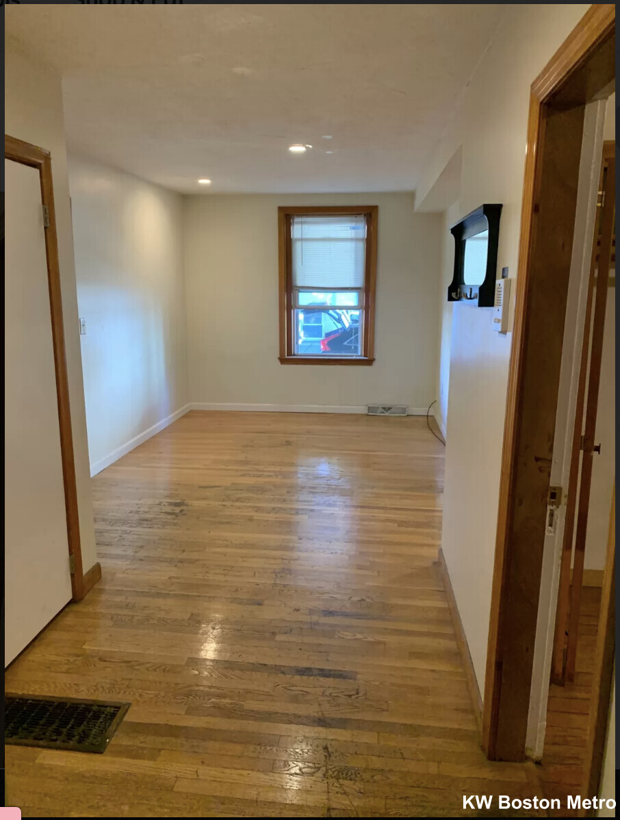 9 Fulkerson St, East Cambridge