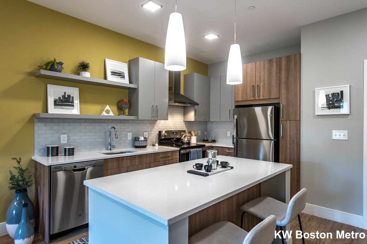 203 Concord Tpke, North Cambridge