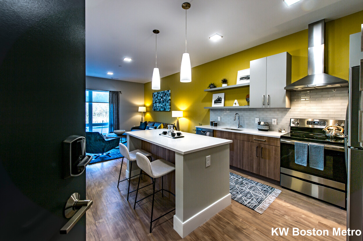 203 Concord Tpke, North Cambridge