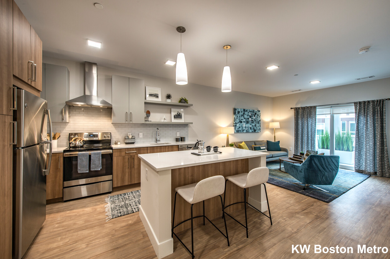 203 Concord Tpke, North Cambridge