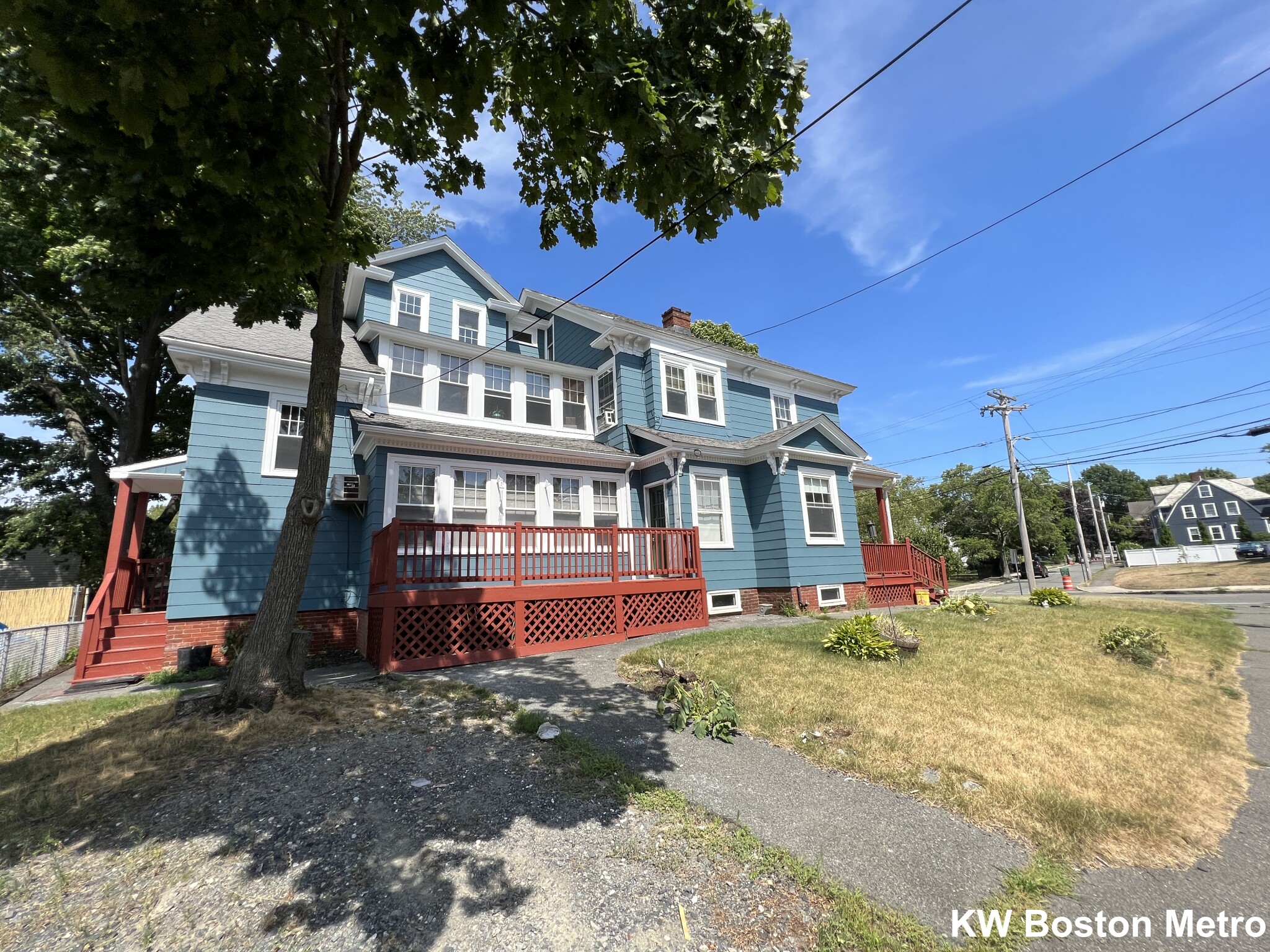 98 Green St, Downtown