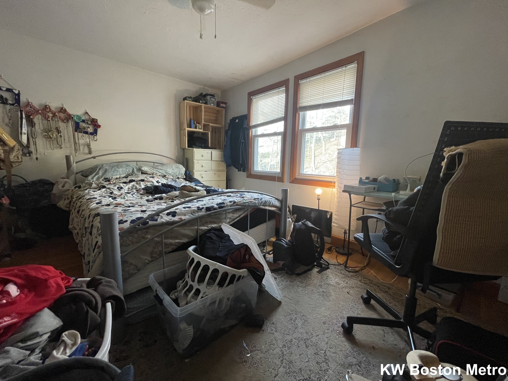 16 Hanson Rd, Saugus